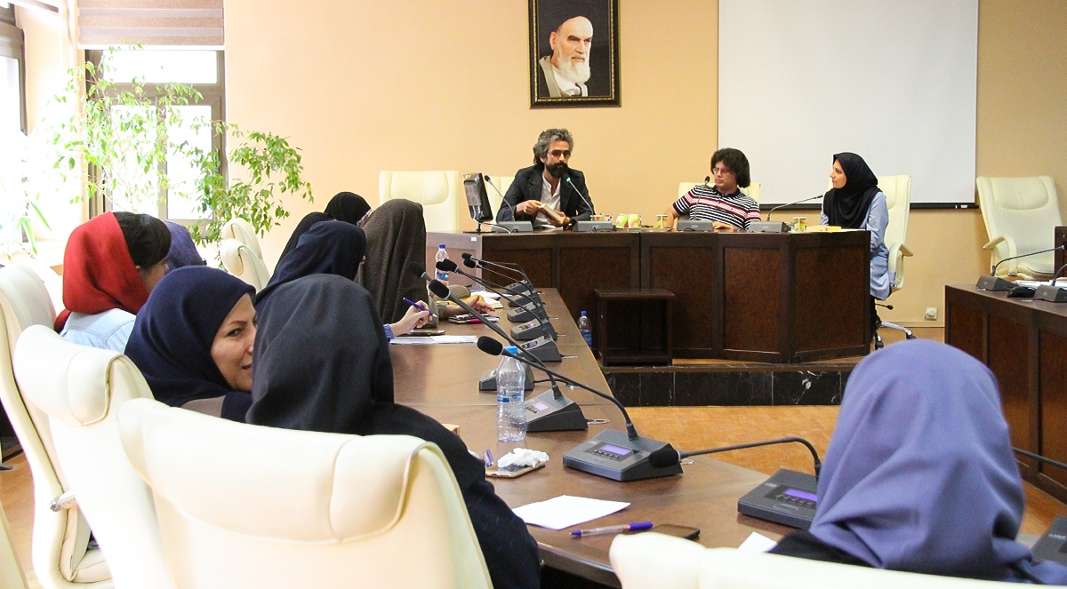 گزارش تصویری جلسه نقد بی‌کتابی در دانشکده ادبیات دانشگاه الزهرا (س)