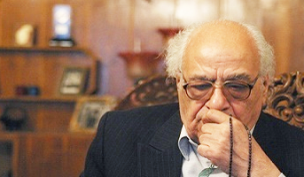 مشفق کاشانی؛ حافظۀ یک قرن با شفقت زیستن