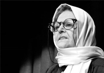 جایزه ادبی «طاهره صفارزاده» به یک شاعر زن تعلق میگیرد